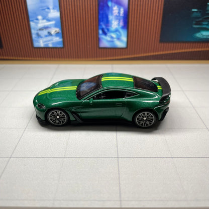 Aston Martin V12 Vantage